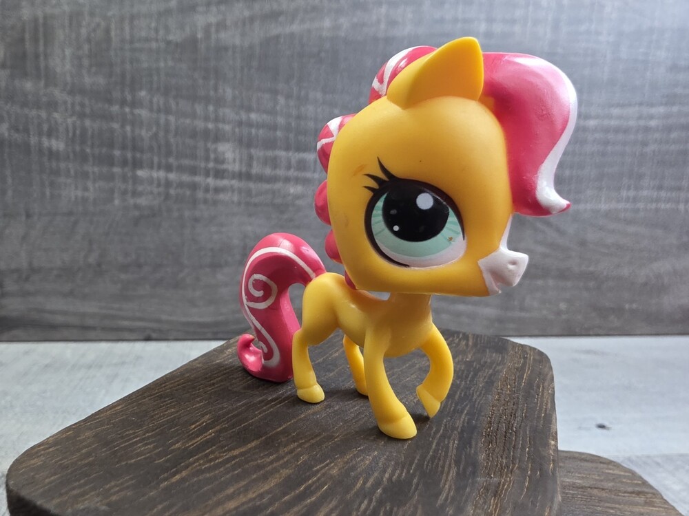 HORSE #3231 - Littlest Pet Shop - Hasbro LPS g58